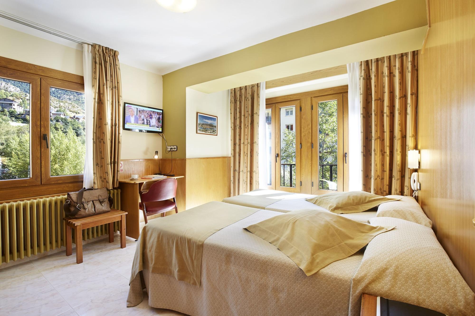 Hotel Univers เอิงคาม ภายนอก รูปภาพ