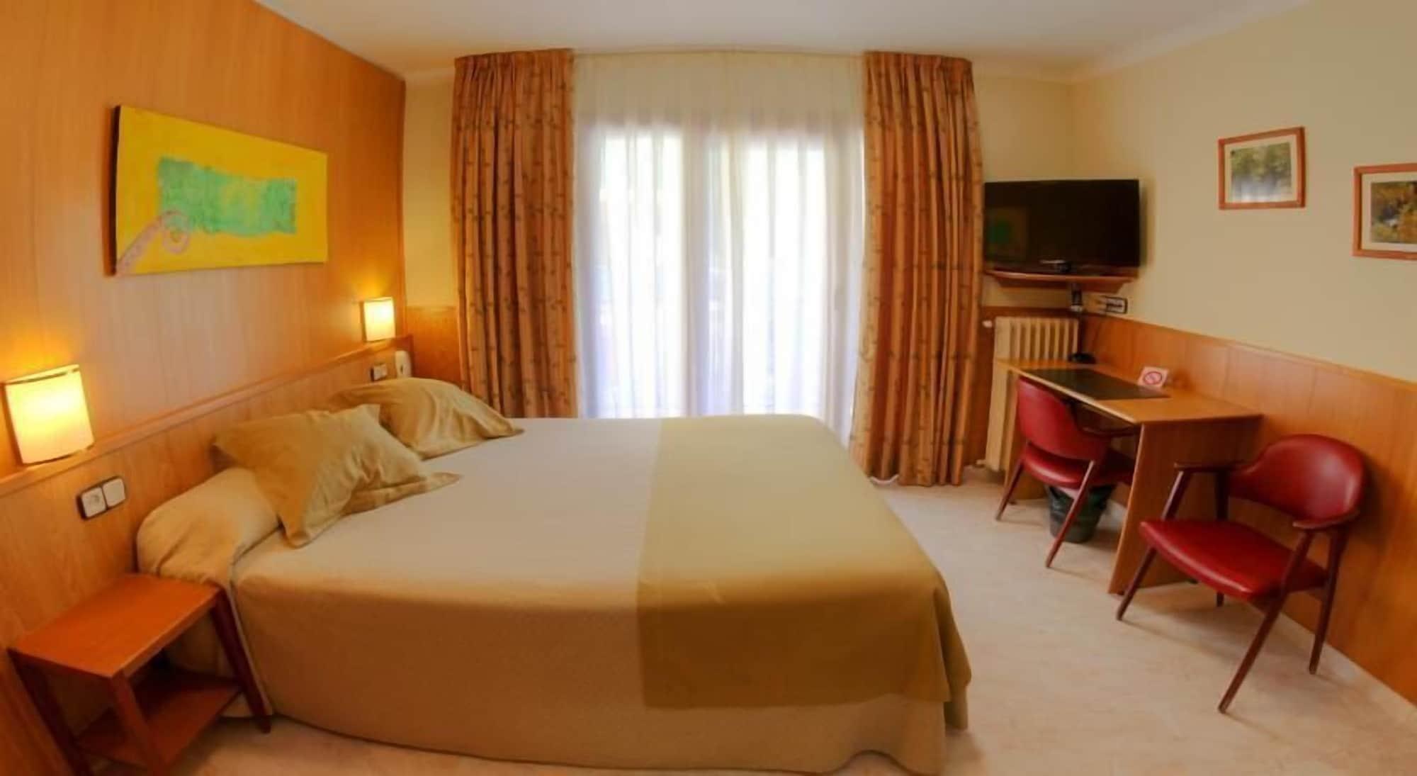 Hotel Univers เอิงคาม ภายนอก รูปภาพ
